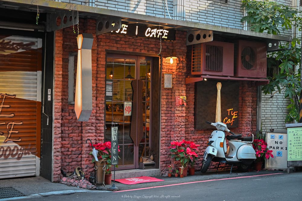 Tie-Cafe-32