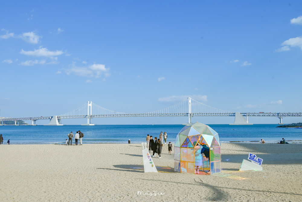 【釜山景點】廣安里海水浴場，釜山No.1看海景點，夢幻沙灘與廣安大橋夜景