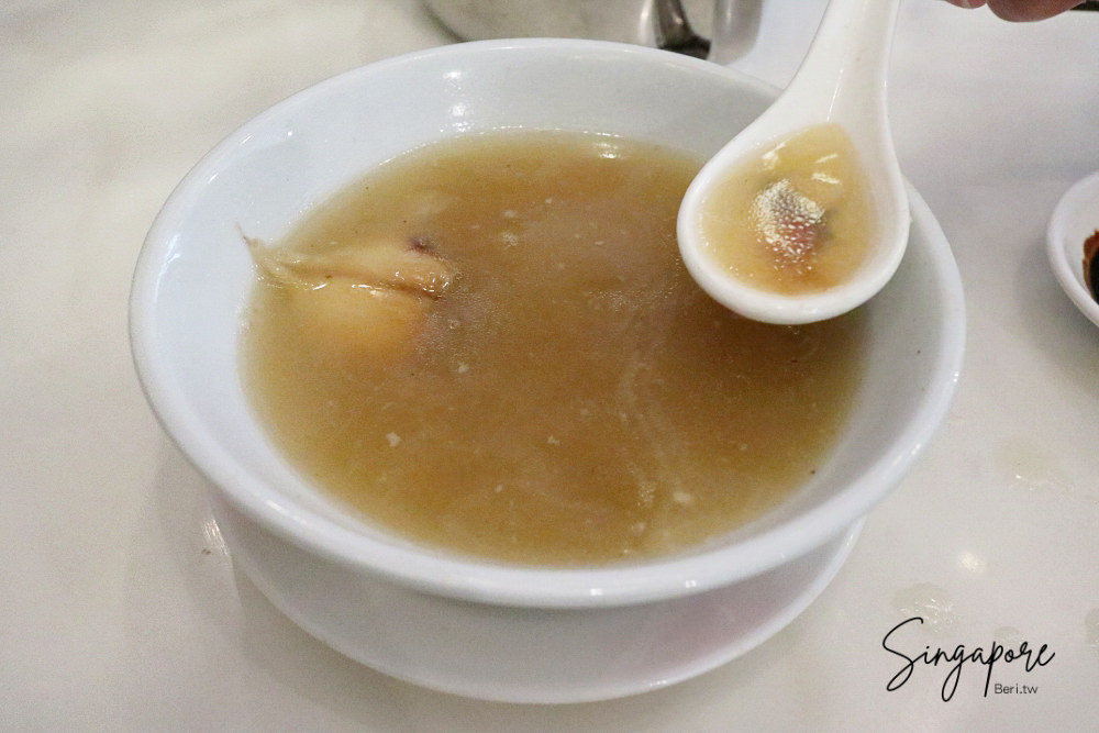 新加坡美食》發傳人肉骨茶，傳承三代的好滋味，湯頭超濃郁/服務好！克拉碼頭店