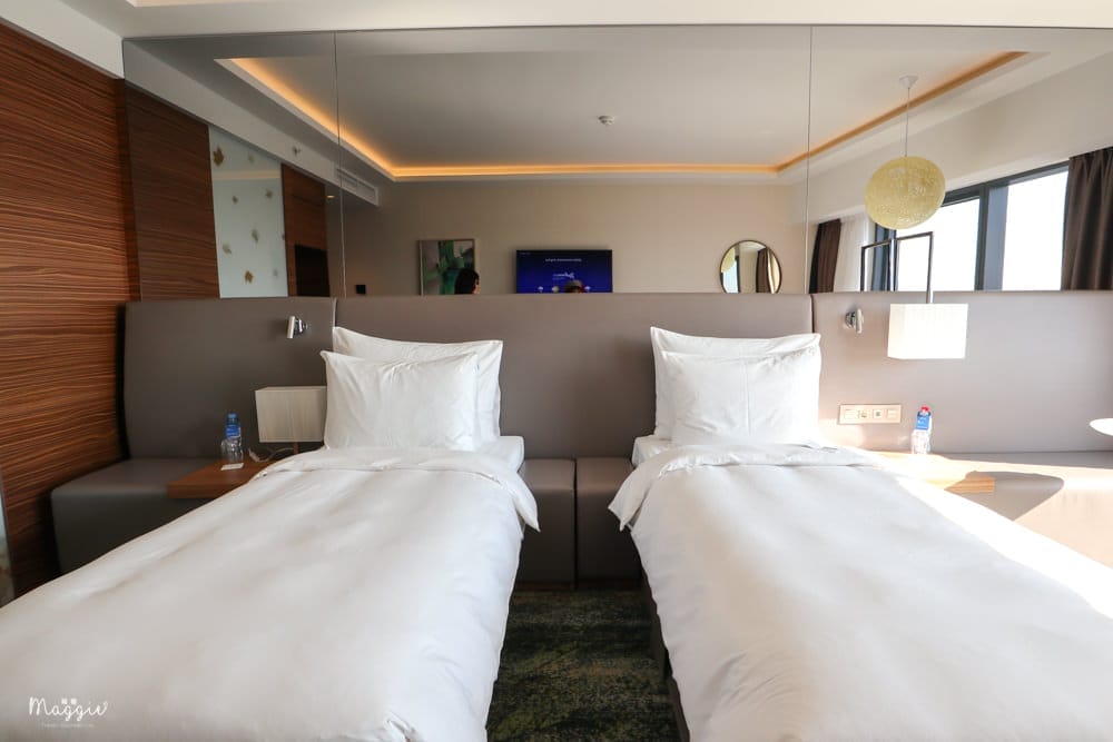 Radisson-Royal-Hotel-4