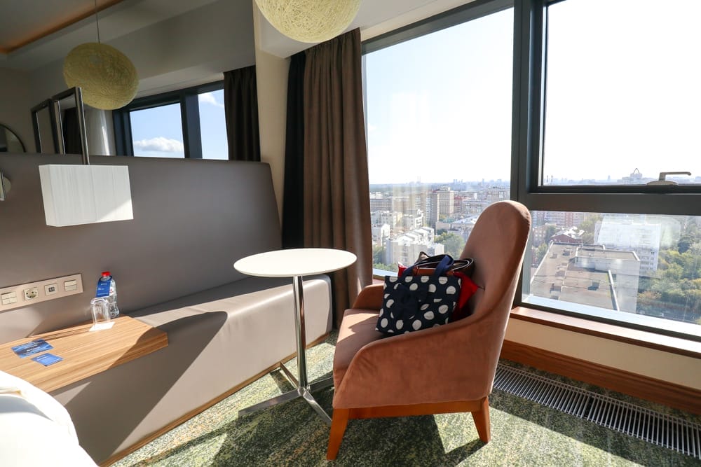 Radisson-Royal-Hotel-6