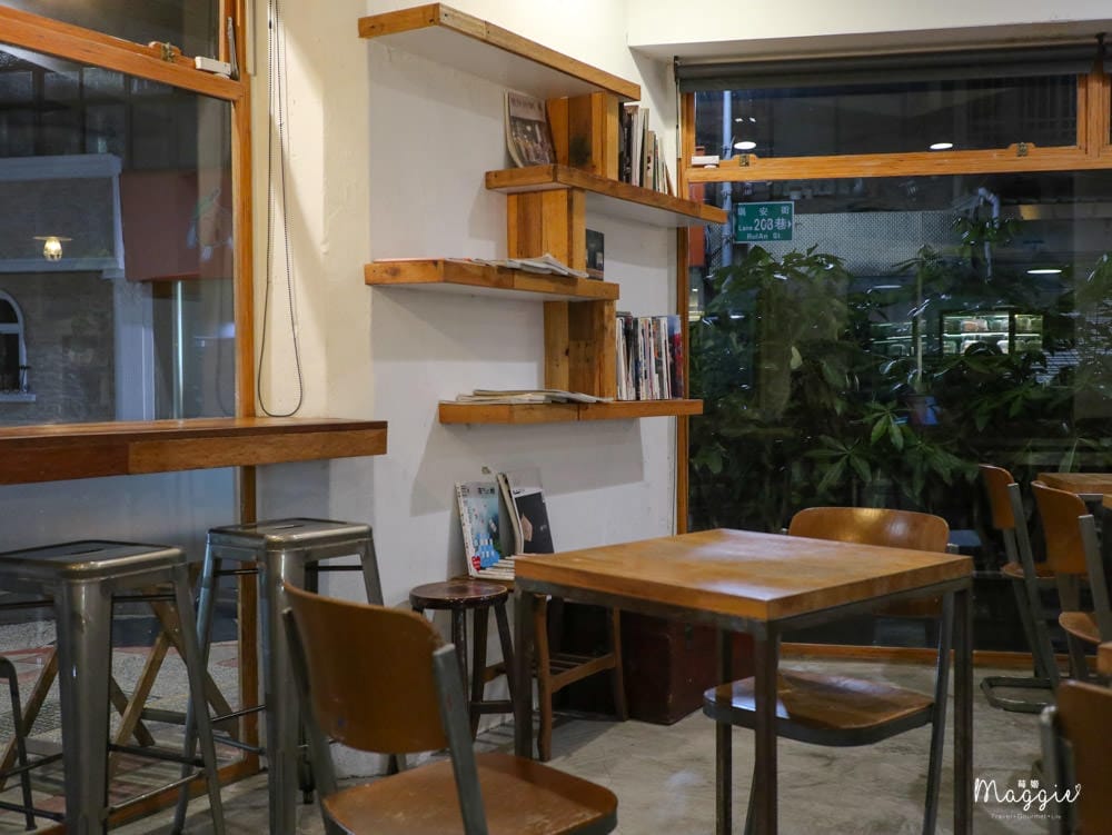 Angle-Cafe-10