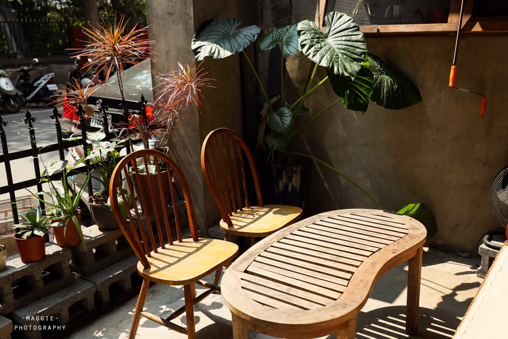 大安森林公園咖啡廳》2J cafe隱身獨棟老屋的絕美咖啡館，大安區的城市秘境｜不限時咖啡廳、寵物友善