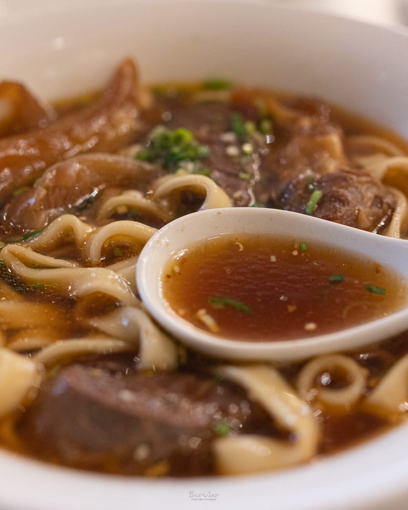 台北東區-天下三絕牛肉麵-25