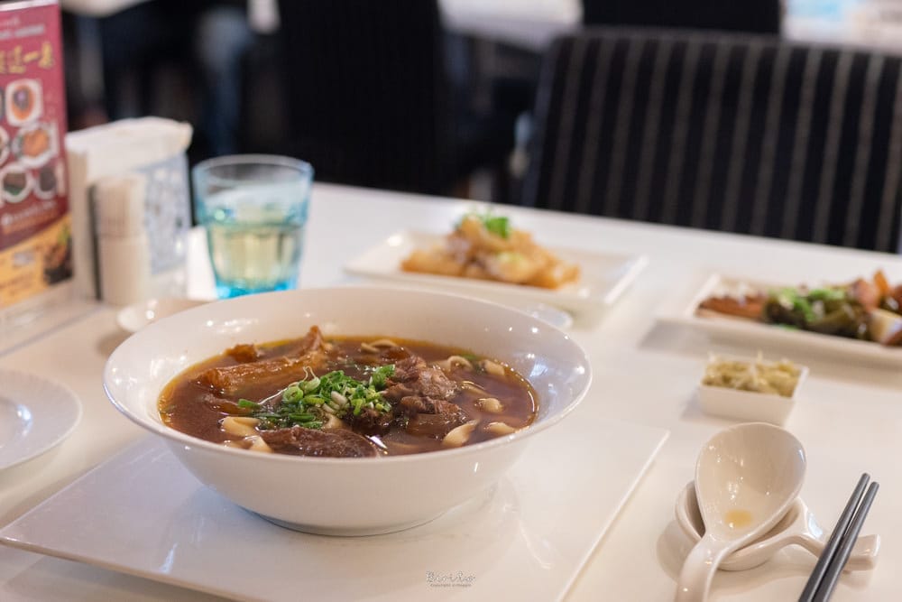 台北東區-天下三絕牛肉麵-28