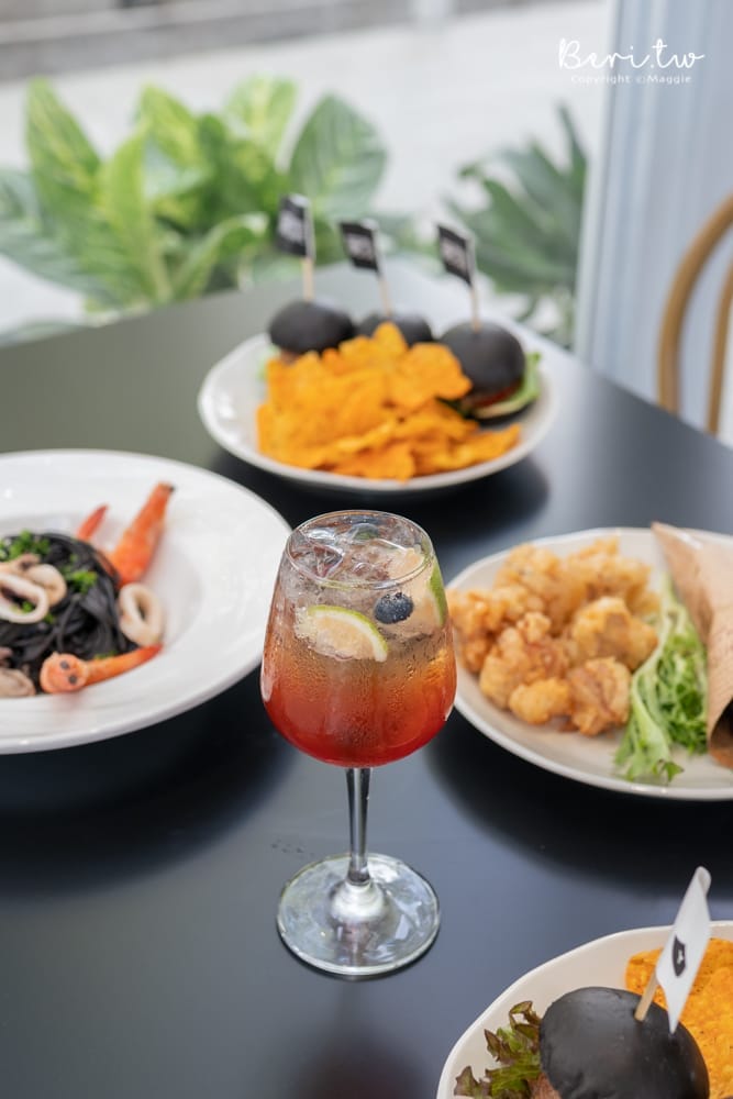black-ruru-cafe-19