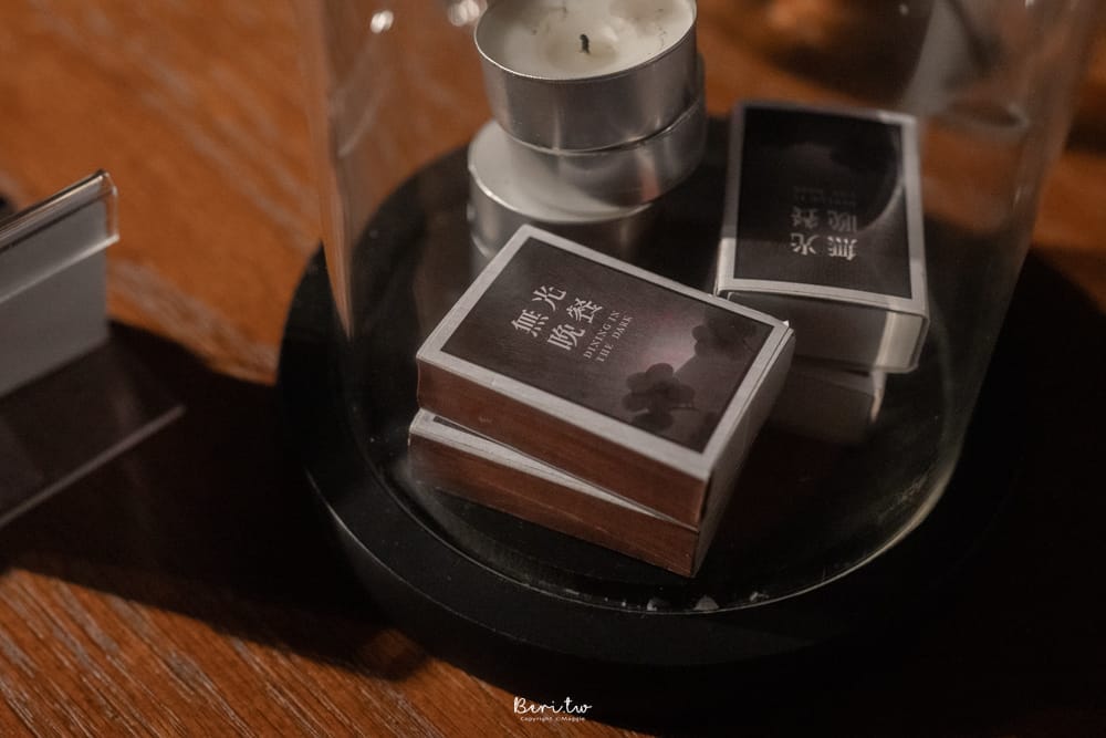 無光晚餐Dining-In-The-Dark-12