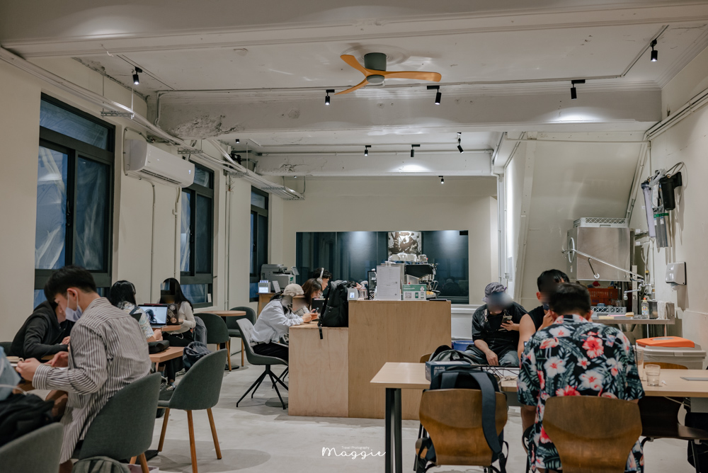 【台北大同】Block & Cafe町咖啡，不限時深夜咖啡廳，適合工作閱讀很安靜