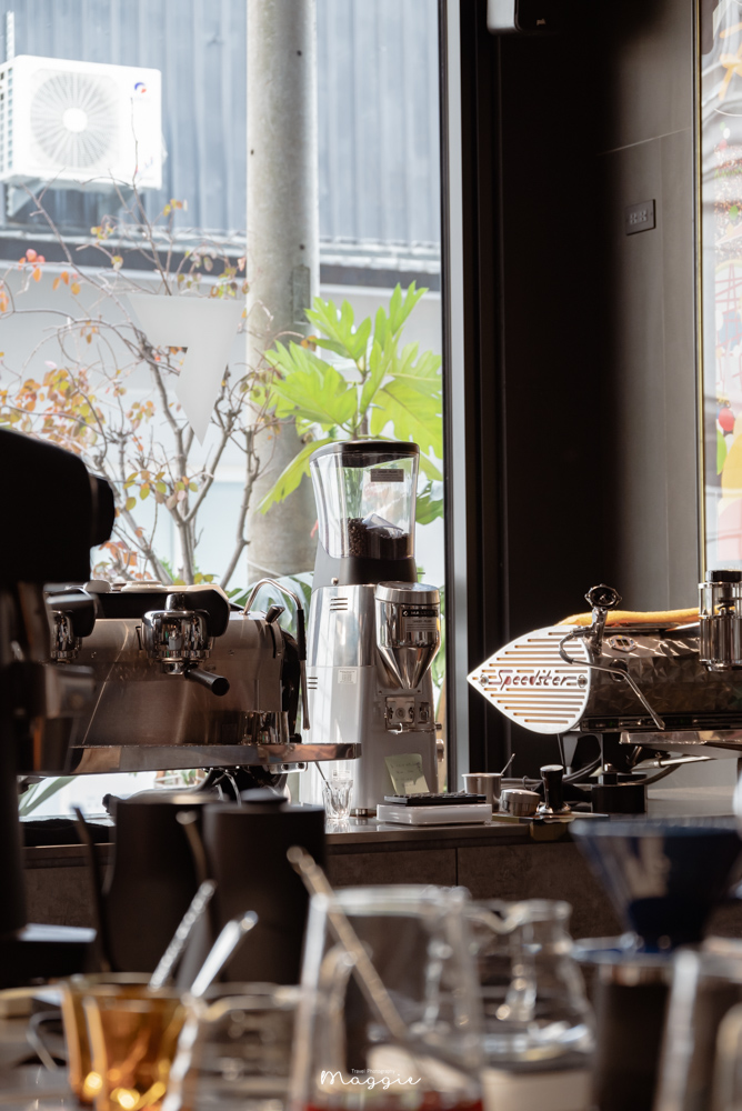 【嘉義東區】往前咖啡製作所，隱身鐵工廠職人咖啡廳