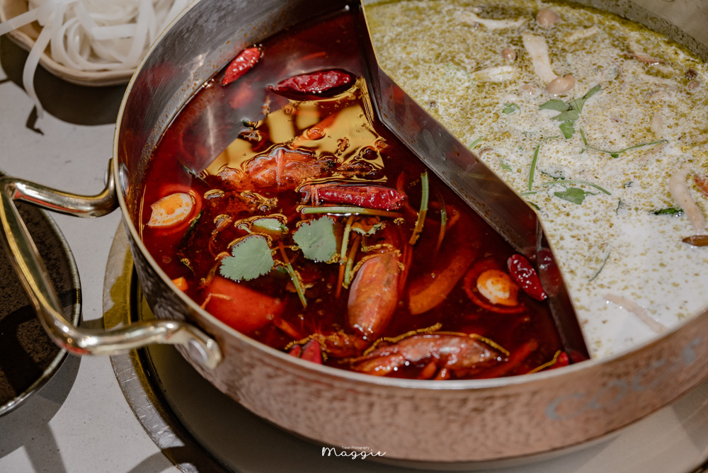 【台北火鍋推薦】COCA泰式海鮮火鍋，台北第一名泰式火鍋！銷魂湯頭與正宗泰式料理