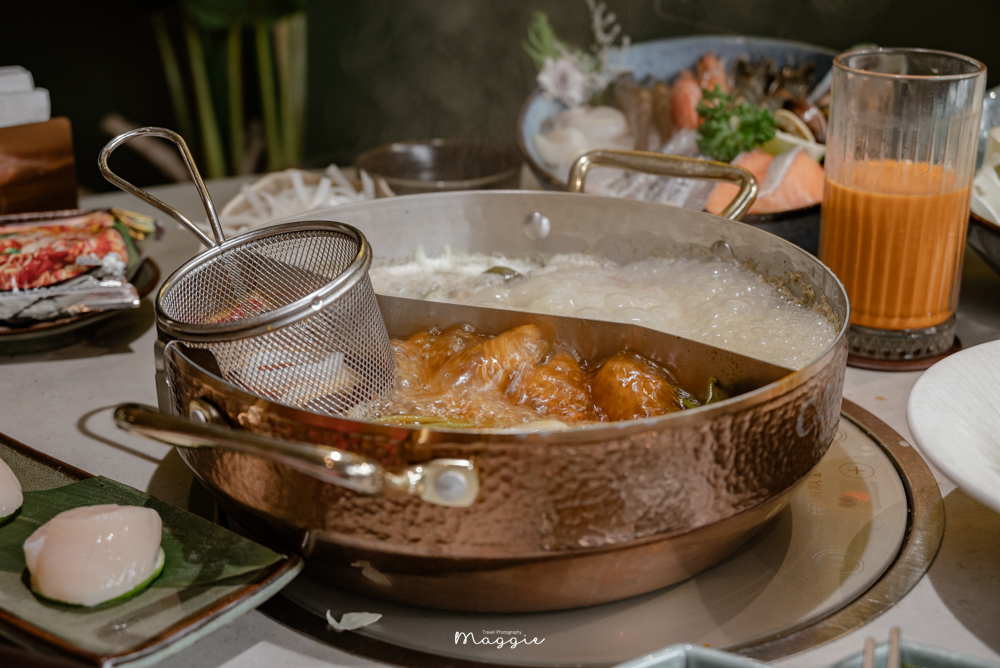 【台北火鍋推薦】COCA泰式海鮮火鍋，台北第一名泰式火鍋！銷魂湯頭與正宗泰式料理