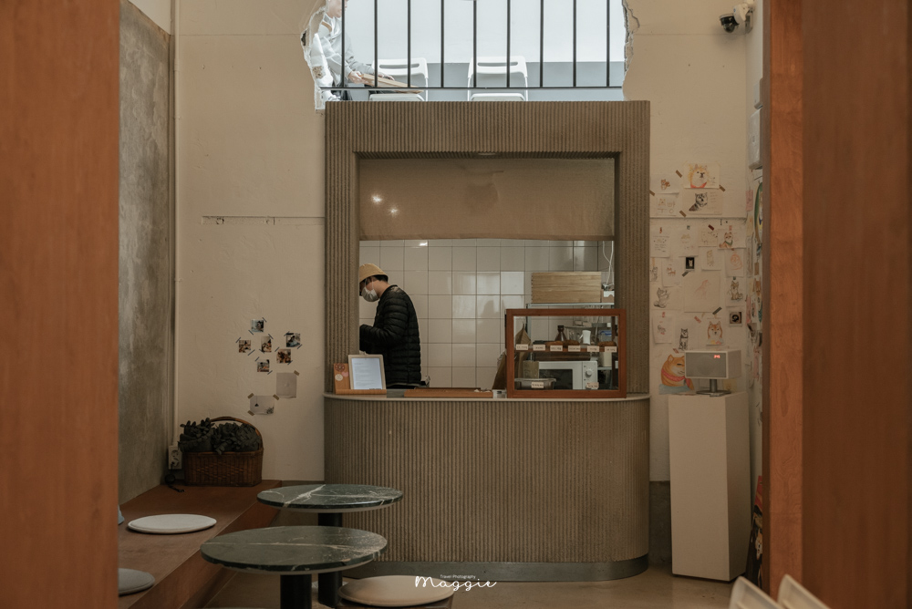 【釜山咖啡廳】堅果咖啡店Cafe Nuts有柴犬相陪的溫馨小屋，釜山地鐵水營站