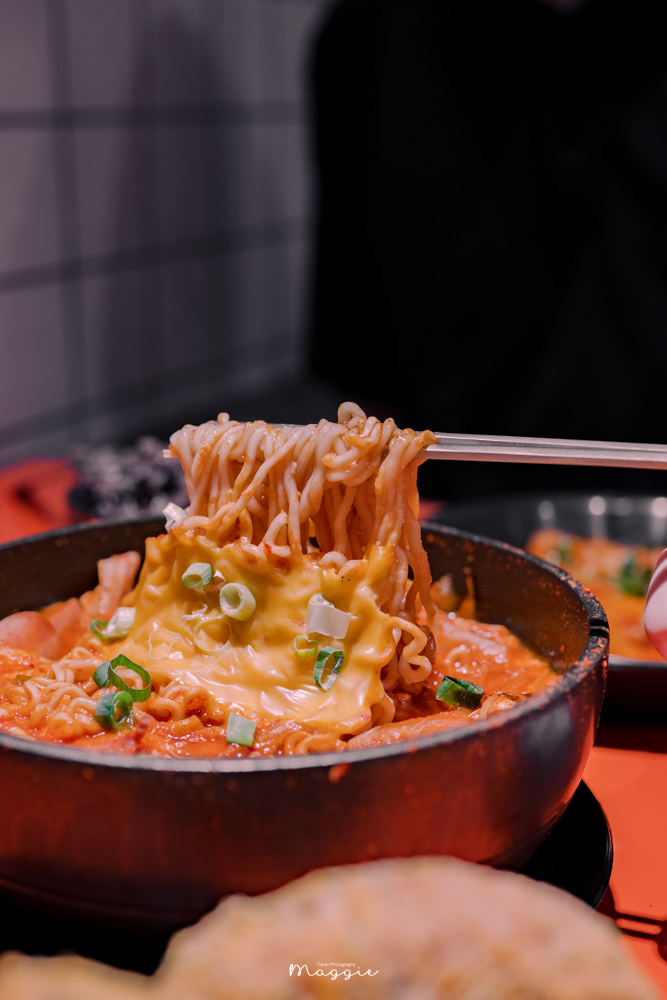 新店韓式料理推薦：阿喜豆釜堂，激推韓式豆腐鍋還有小菜吃到飽/七張站美食