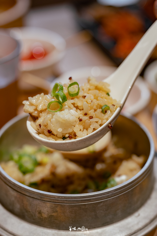 【新北新莊】赤初中華拉麵，小菜無限量供應的溫馨拉麵餐廳！