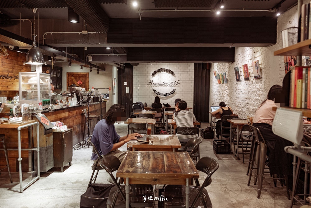 記得我咖啡Remember Me cafe 台北溫暖人心的深夜咖啡廳，沉浸LIVE BAND音樂時光