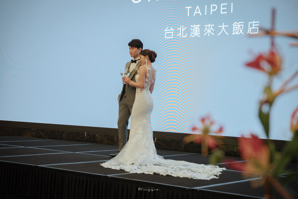 台北戶外婚禮首選《台北漢來宴會廳》如童話的白色禮堂，台北漢來大飯店婚宴場地推薦