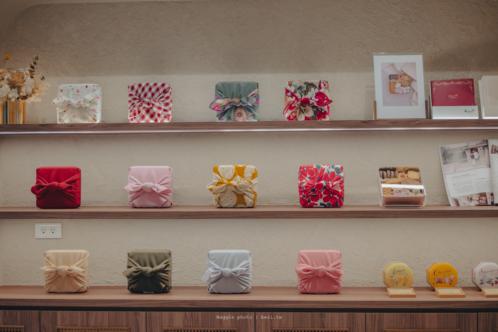 【台中喜餅】順道パン。風呂敷喜餅，日本療癒花布包裹著幸福感，侘寂風門市令人著迷