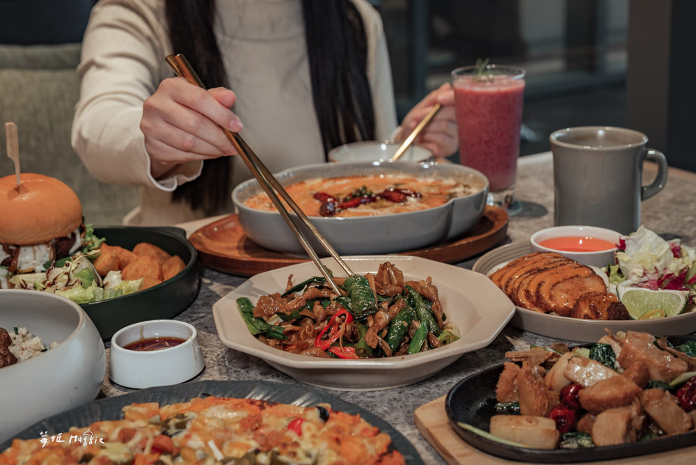 【新北素食】養心沙龍新店裕隆城，中西合璧的超強蔬食餐廳，吃素也可以很時髦