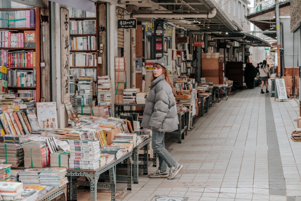 寶水洞二手書店街，走進釜山舊書胡同 感受歷史和文學氛圍
