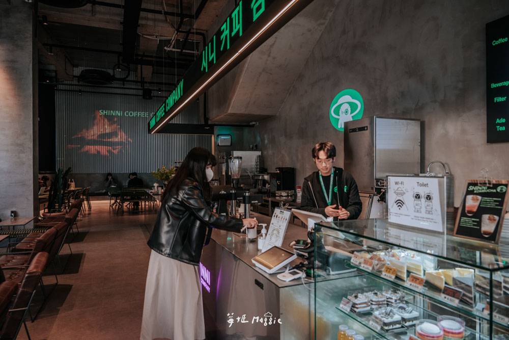 【韓國釜山】SHINNI COFFEE 海雲台必喝咖啡店！白天開到深夜、海雲台海水浴場附近