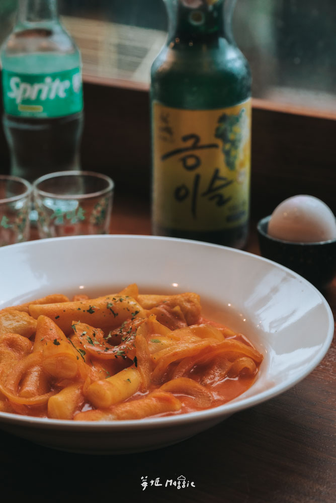 中山站「四米大石鍋拌飯專賣」正宗韓式料理，多人套餐一網打盡韓國經典風味