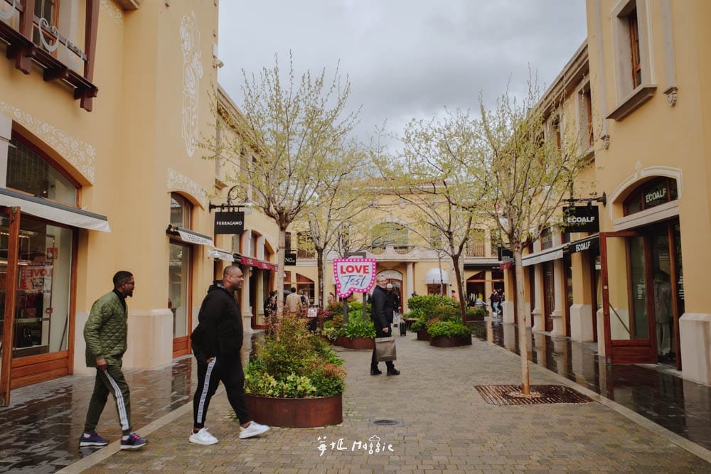 Las-Rozas-Village-25