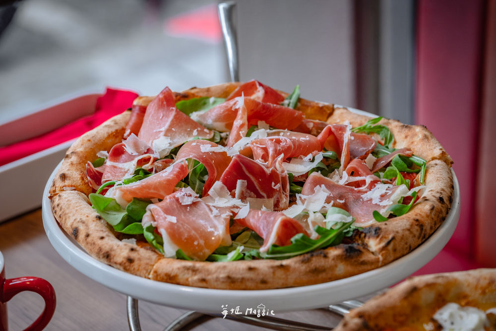 【台北松山】BANCO八德店，朝聖世界冠軍窯烤Pizza 最正統拿波里披薩