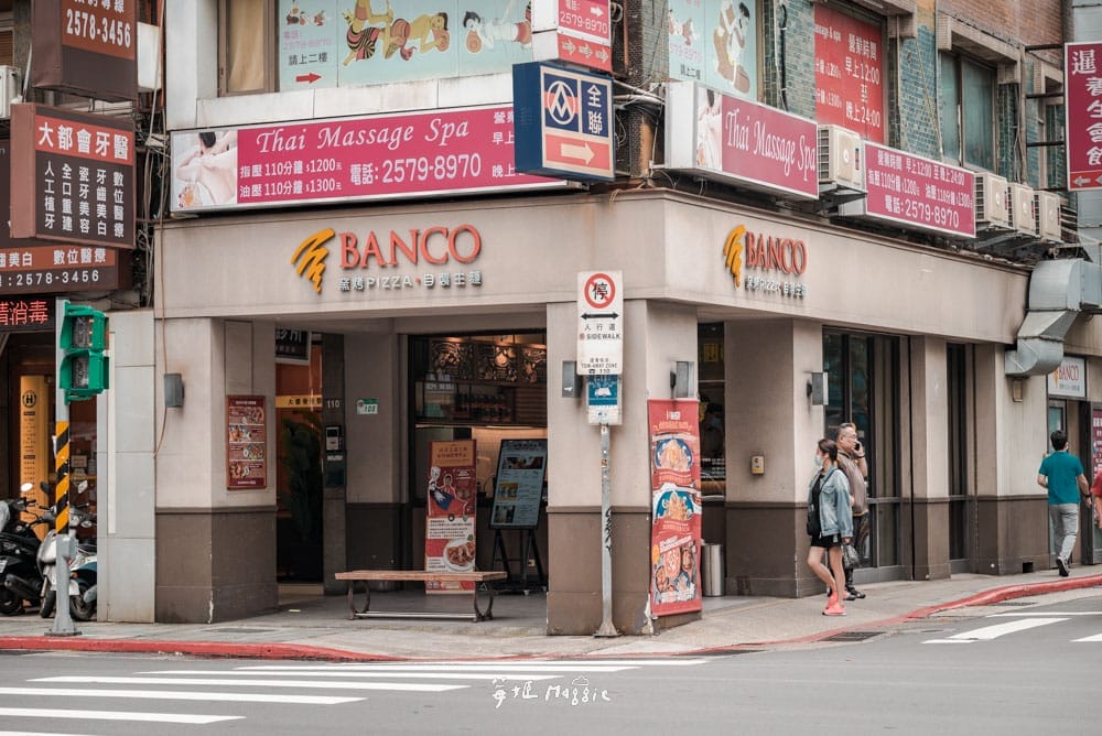 banco-pizza-04