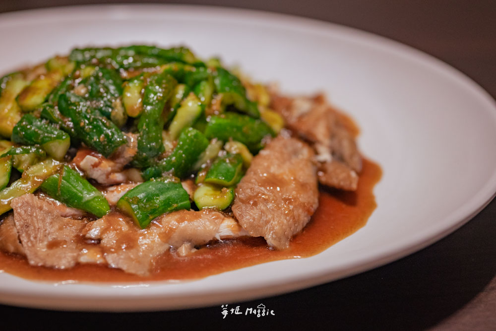 《基隆天香私房菜》手藝超好的中式合菜餐廳，適合帶長輩去聚餐還有包廂