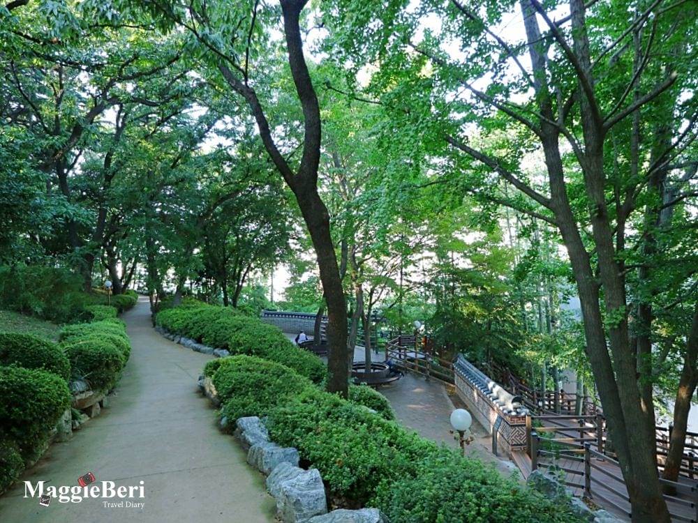 【釜山景點】釜山電影體驗博物館(龍頭山公園/南浦站/BIFF),走入電影場景,體驗電影製作過程 - 第6張圖