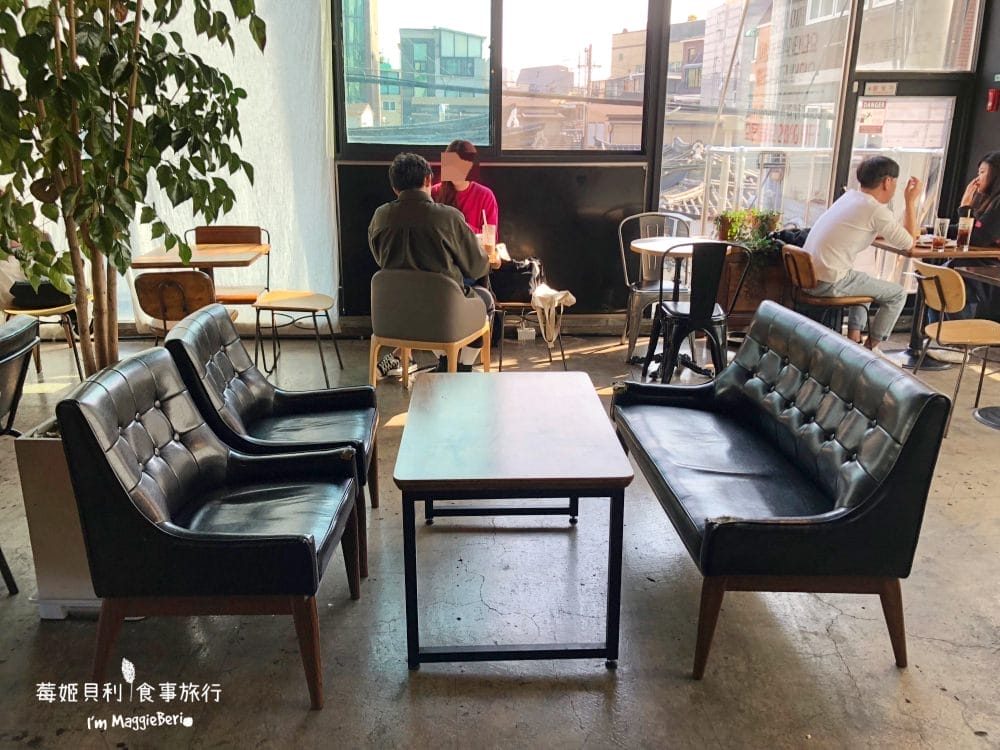 【誠信女子大學美食】CAFE MULE 誠信女大商圈咖啡廳|工業風裝潢|首爾咖啡廳推薦 - 第12張圖
