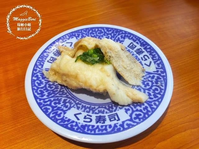 【台中美食】くら 藏壽司｜來自日本的超人氣迴轉壽司，用餐玩扭蛋，超好拍的土藏建築！