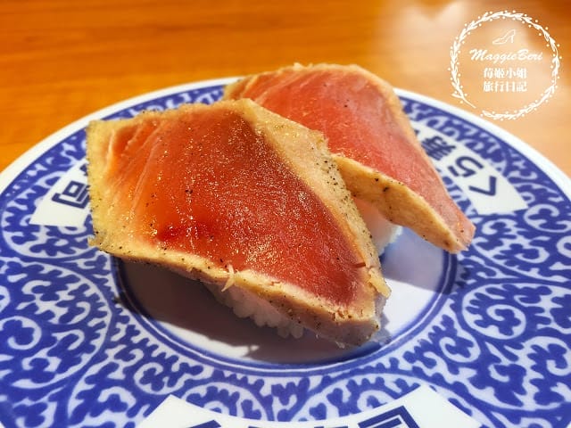【台中美食】くら 藏壽司｜來自日本的超人氣迴轉壽司，用餐玩扭蛋，超好拍的土藏建築！