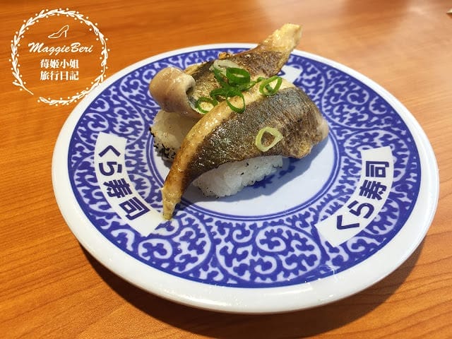 【台中美食】くら 藏壽司｜來自日本的超人氣迴轉壽司，用餐玩扭蛋，超好拍的土藏建築！