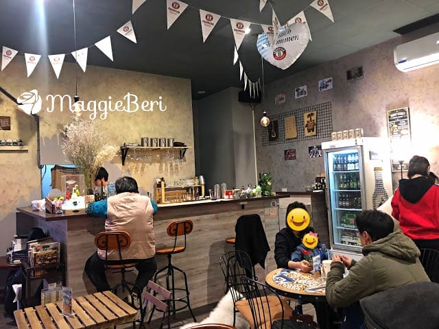 台中不限時咖啡廳 (北區)｜Bite Life cafe~結合Live bar的複合式咖啡廳 寵物友善餐廳
