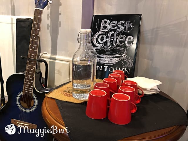 台中不限時咖啡廳 (北區)｜Bite Life cafe~結合Live bar的複合式咖啡廳 寵物友善餐廳