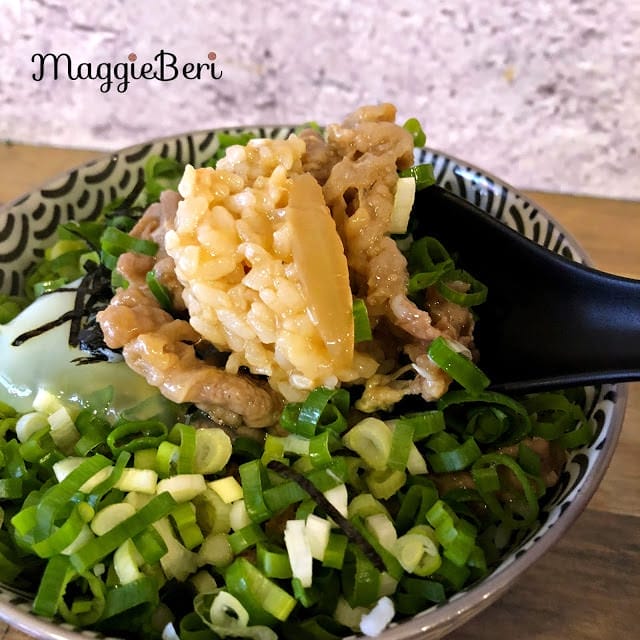 【台北美食】餓鬼食堂(大直)｜超美味的日式丼飯，平價好吃！靠近實踐大學 校園美食