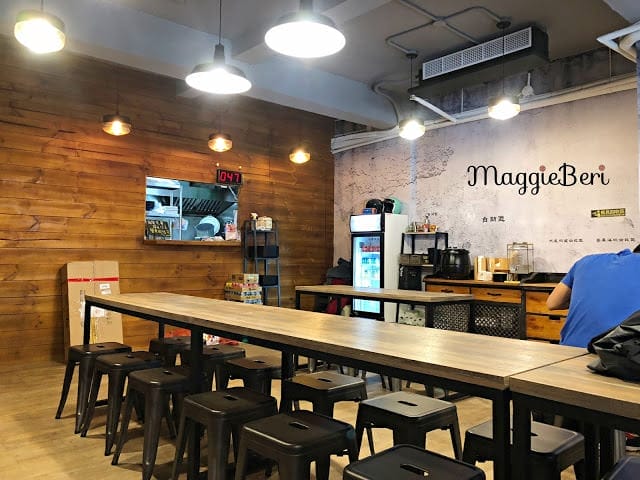 【台北美食】餓鬼食堂(大直)｜超美味的日式丼飯，平價好吃！靠近實踐大學 校園美食