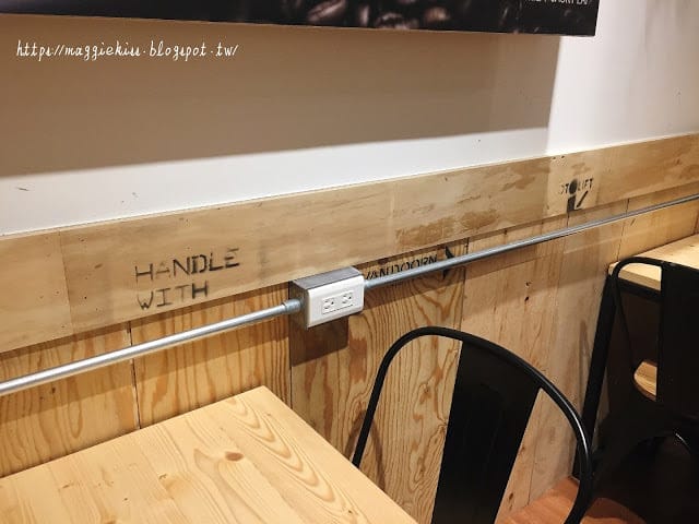 【內湖咖啡廳推薦】握咖啡Oh! Cafe，內湖不限時咖啡，世界冠軍咖啡烘豆師開的店，內科園區/有WIFI