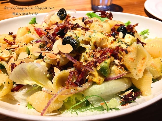 內湖美食｜Vasa瓦薩pizza (內科店) 超Q彈手工披薩，內湖的聚會好所在!