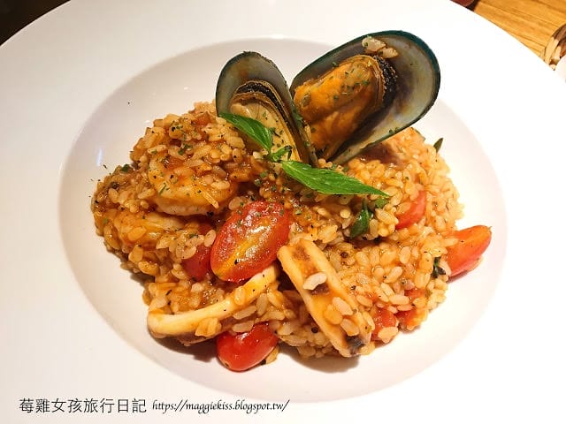 內湖美食｜Vasa瓦薩pizza (內科店) 超Q彈手工披薩，內湖的聚會好所在!