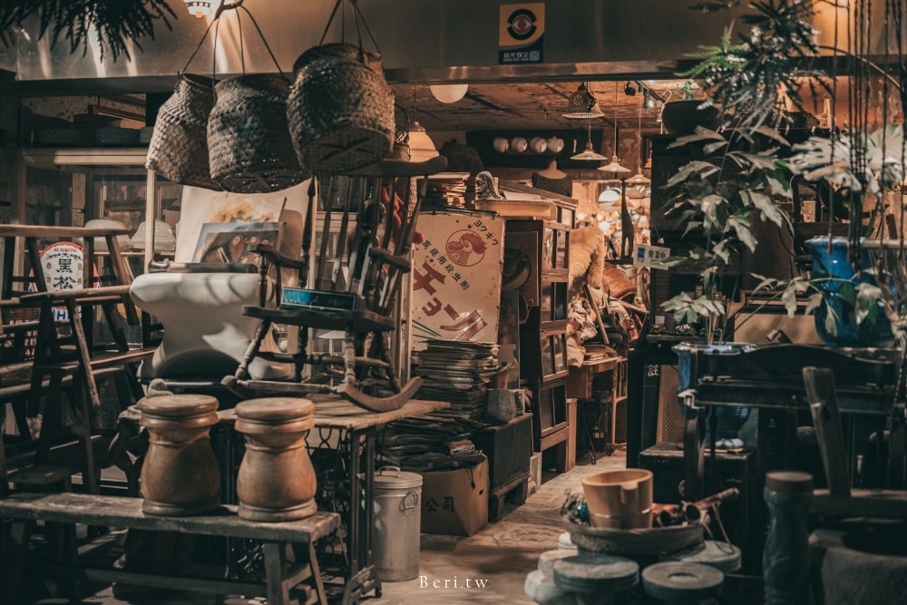 台中古物店《酷庫kuku》奇幻二手舊物空間,找回已逝去的記憶 - 第2張圖
