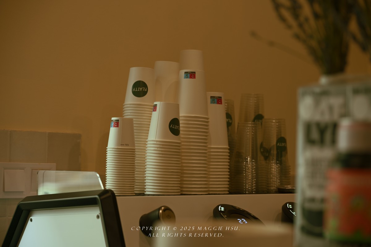 【匈牙利】Flatty Coffee 布達佩斯文青咖啡店,提拉米蘇拿鐵最熱門 - 第5張圖
