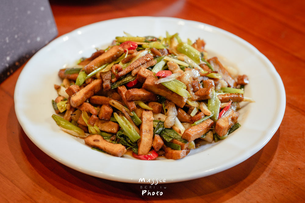 【桃園楊梅】八方園三合院客家餐廳，桃園客家星級美食推薦6星！