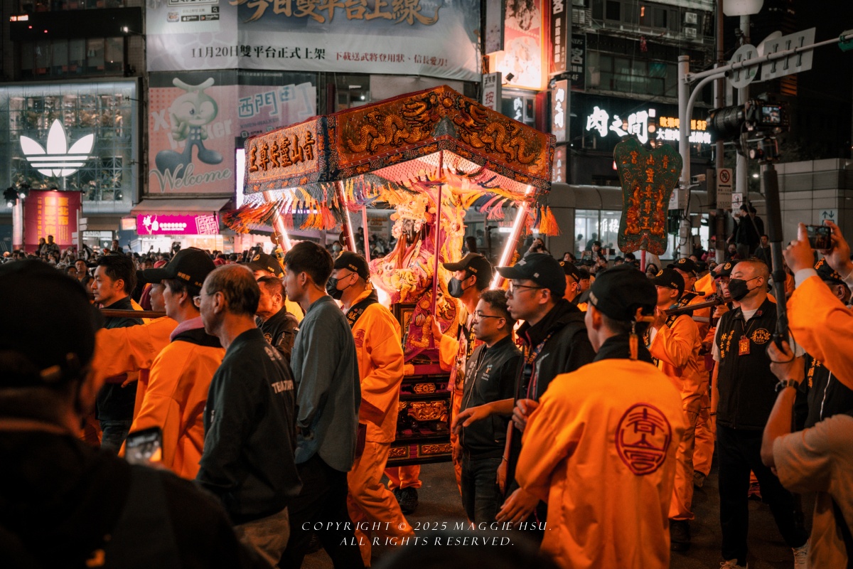 【2025台北艋舺青山王祭典】西門町藝文紅壇表演 暗訪遶境第二天全記錄！
