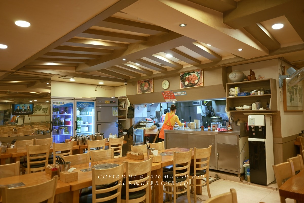 【首爾東廟】Jomaru馬鈴薯排骨湯 24小時不打烊的在地人氣餐廳