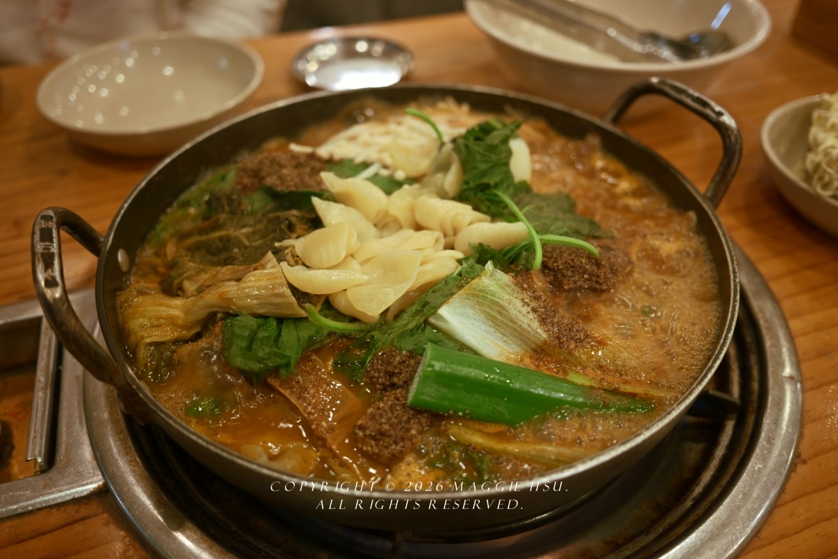 【首爾東廟】Jomaru馬鈴薯排骨湯 24小時不打烊的在地人氣餐廳