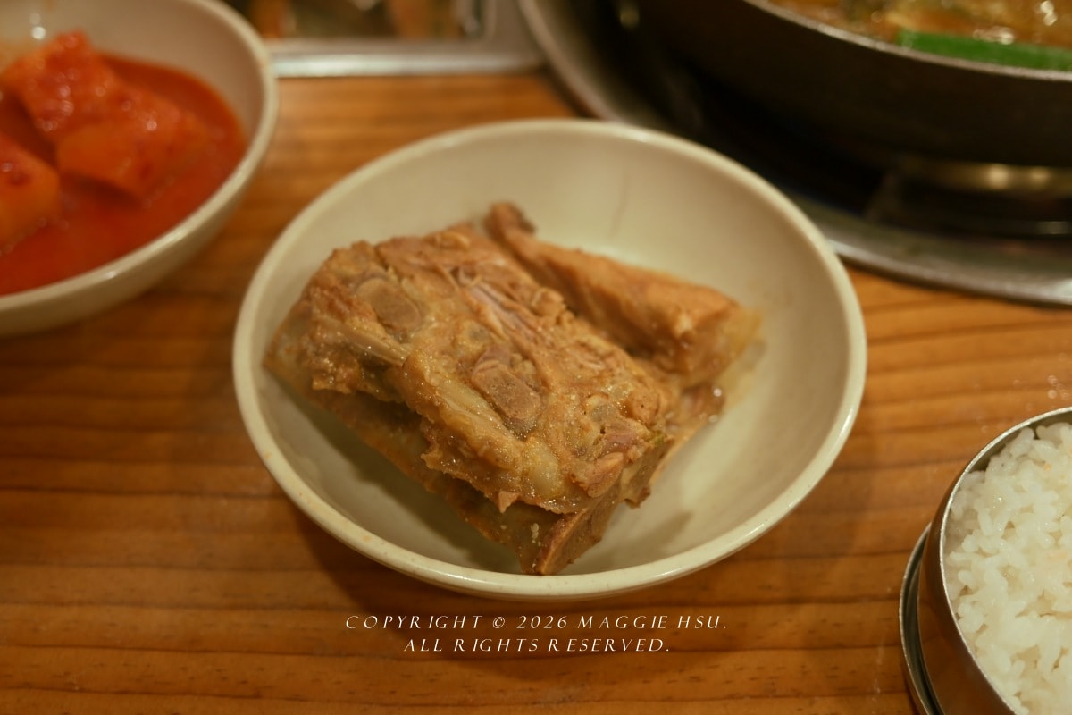 【首爾東廟】Jomaru馬鈴薯排骨湯 24小時不打烊的在地人氣餐廳