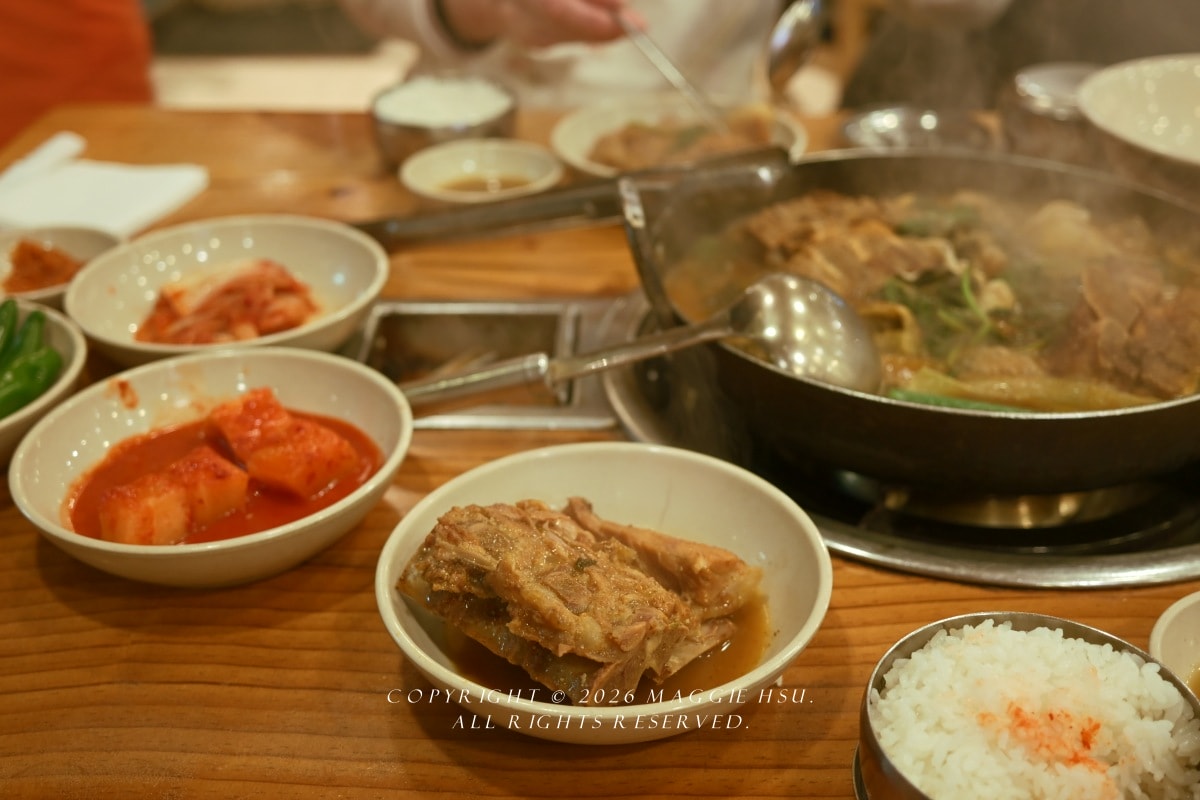 【首爾東廟】Jomaru馬鈴薯排骨湯 24小時不打烊的在地人氣餐廳