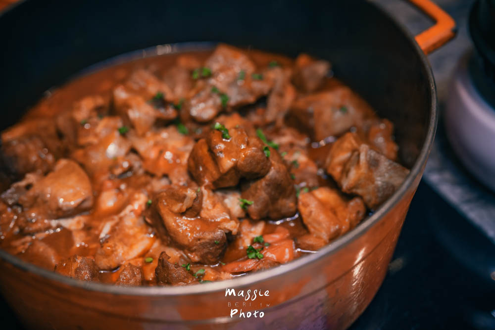 老饕口袋名單！台北福華大飯店「彩虹座」自助餐廳吃到飽